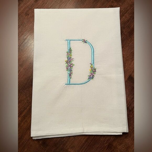 Flour Towel Embroidered DG Collections 100% Cotton 27"x27" “D” Monogram - Picture 1 of 7